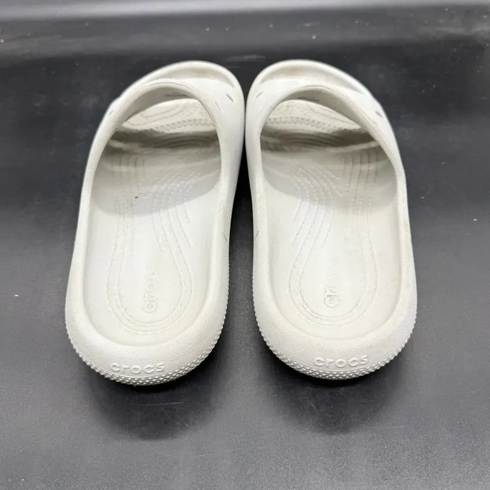 Crocs classic clog Junior size 4 gray summer casual slip on comfort